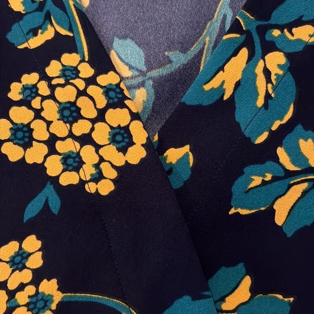 J. Crew Navy floral faux wrap long sleeve blouse Sz Small - Picture 9 of 10